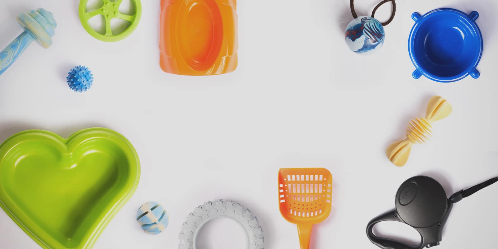 Sum-Plast plastic pet bowls and rubber dog toys manufactured in Poland